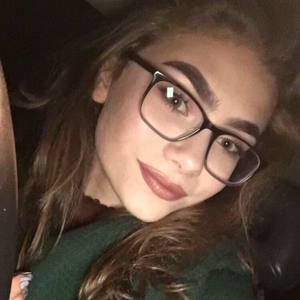 Meet your Posher, Lola